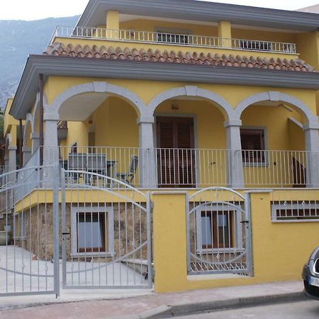 Casa Mariolu 2 Apartment Cala Gonone Exterior photo