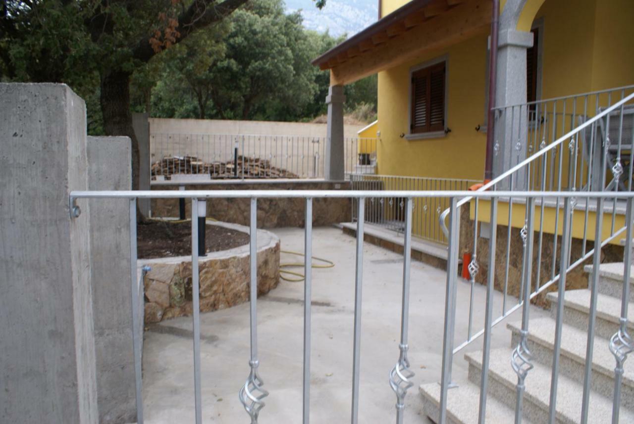 Casa Mariolu 2 Apartment Cala Gonone Exterior photo